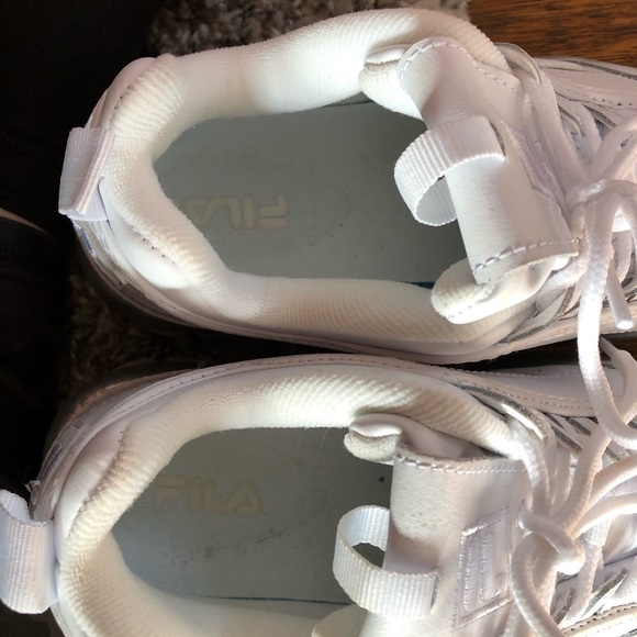 ❌SOLD❌ Women’s FILA Sneakers 👟 - Picture 8 of 8
